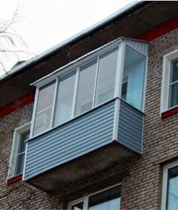 Остекление балкона в Хрущевке